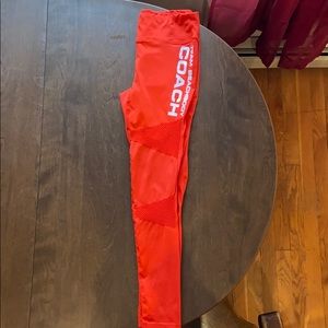 Beachbody coach leggings